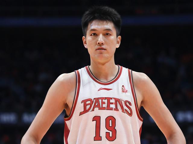杨瀚森多次封盖对手成为内线防守核心，杨翰林简介