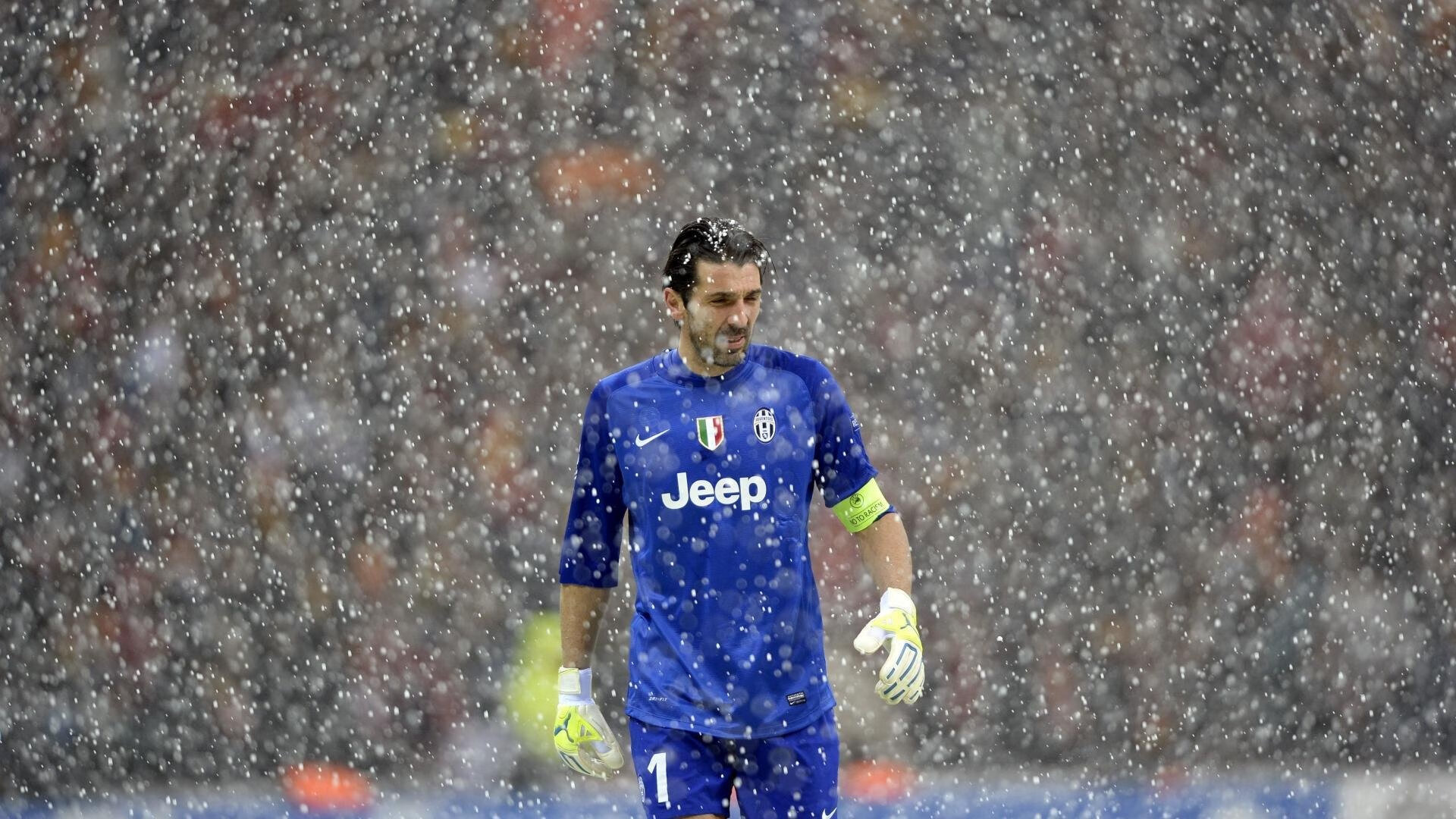 九游官网下载app下载-《赛事录像回放：哪些精彩片段令人难忘？》，比赛录像回放